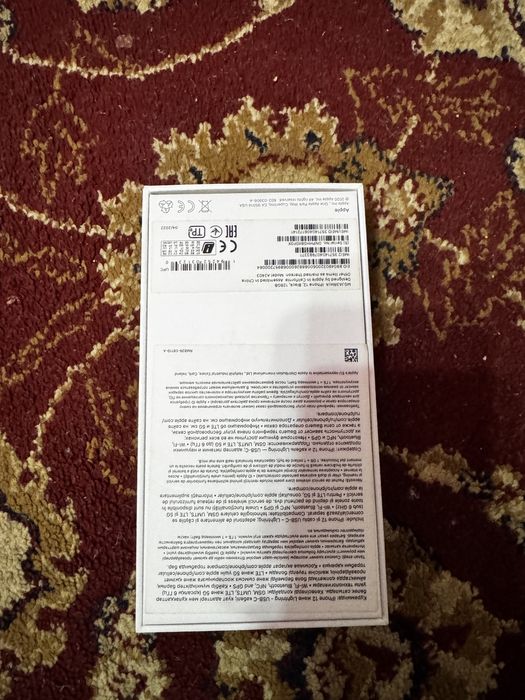 Iphone 12 коробка