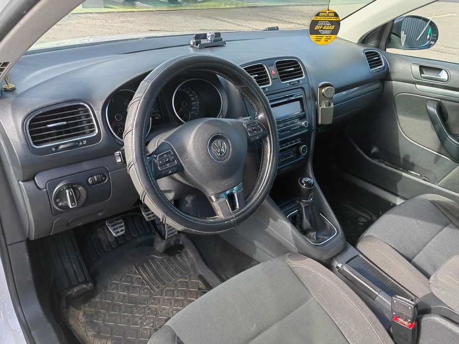 Vând Volkswagen Golf VI Variant – 1.6 TDI, 105 CP, 2012