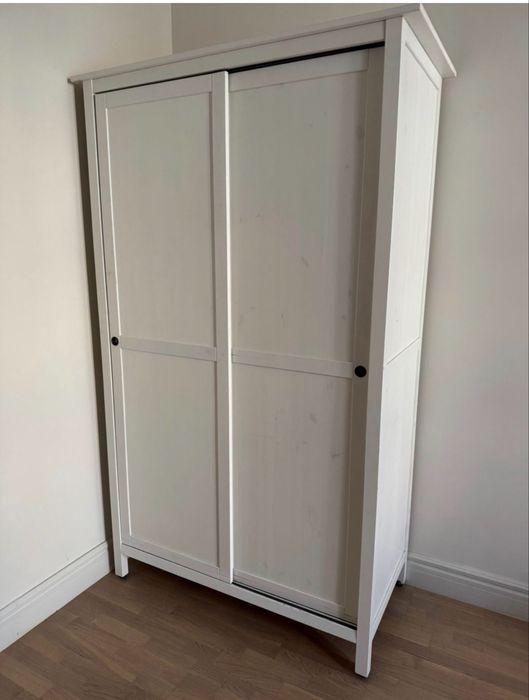 Кровать и шкаф икеа