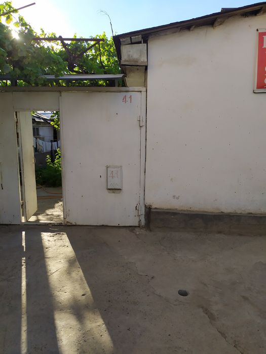 Дом на участке 4,35 сот. От М.Улугб. военкомата 100метр. Есть варианты