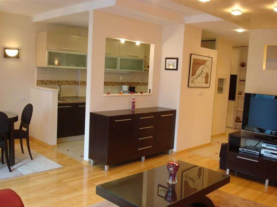 Дава се под наем Двустаен апартамент в Бургас, Братя Миладинови - 68 кв.м за 204 € - Снимка #2