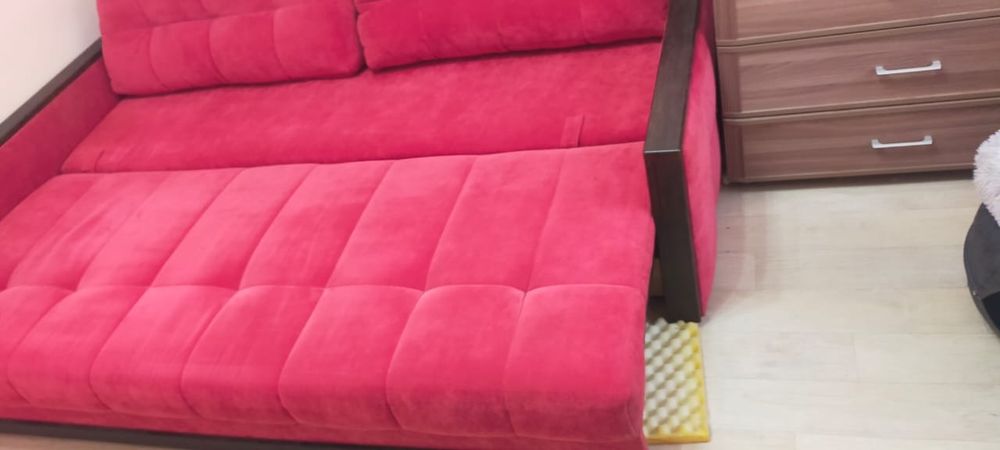 Продам  диван  за 150000