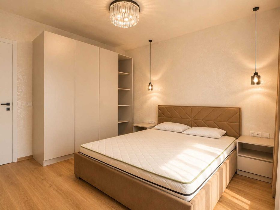 Дава се под наем Двустаен апартамент в София, Кръстова вада - 68 кв.м за 650 € - Снимка #2