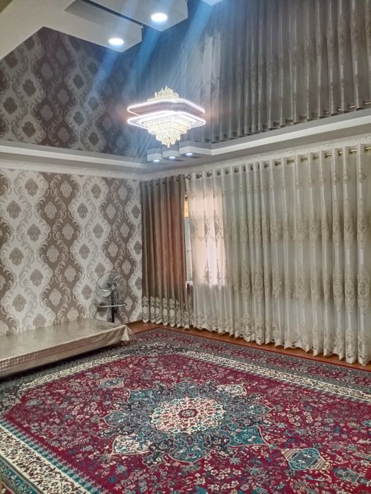 Квартира 4 комнатни 1-етаж