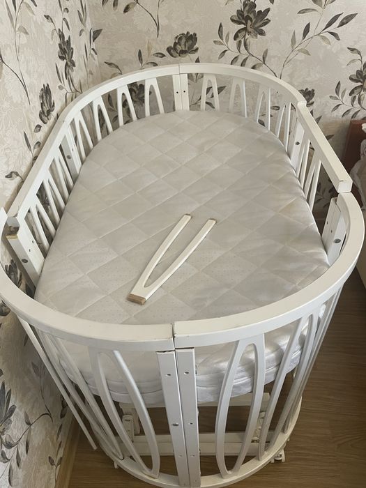 Б/у манеж с матрацом