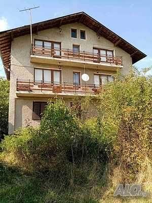 Продава се Къща в с. Витановци, Област Перник - 300 кв.м за 900 €/кв.м - Снимка #1