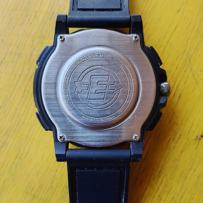 Timex Expedition wr200m