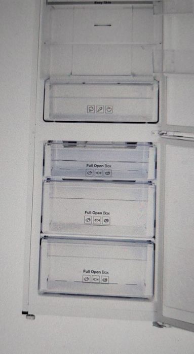 Холодильник Samsung