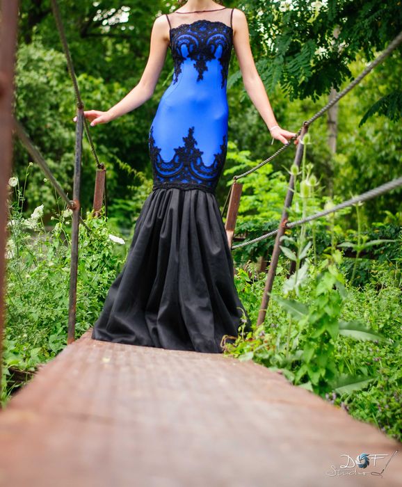 Vând rochie elegantă