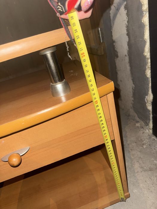 Нощно  шкафче  с надстройка.