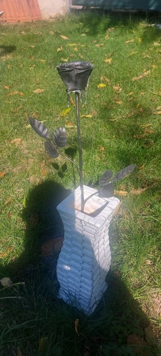 Розa от метал кована роза