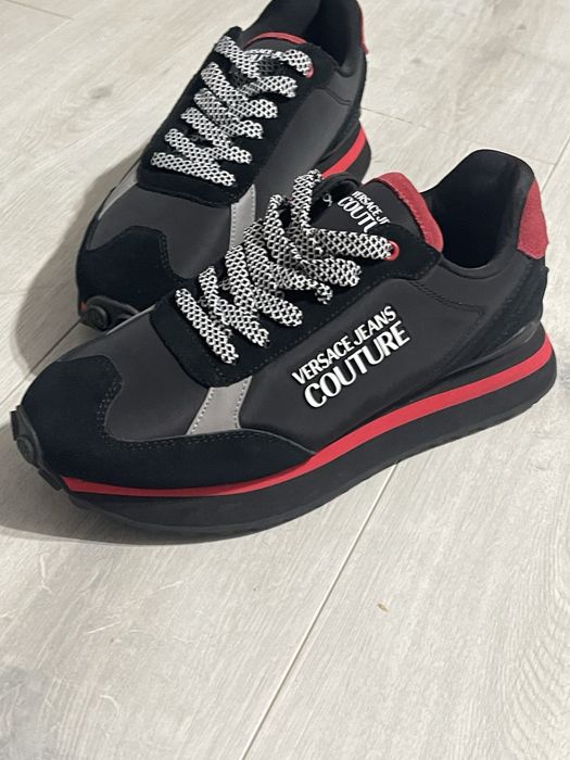 Vand versace couture noi