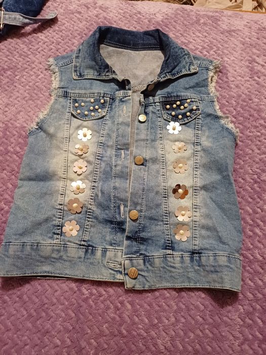 Продам Шорты и жилетка