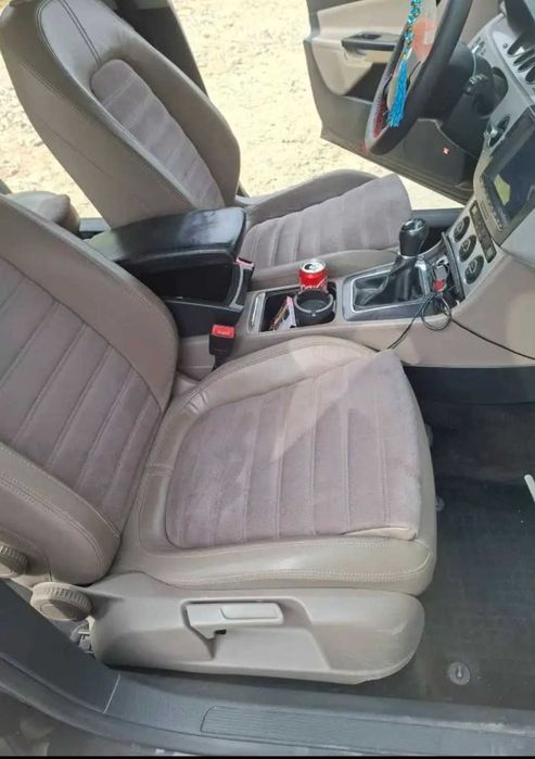 VOLKSWAGEN Passat 0 — imagine 4