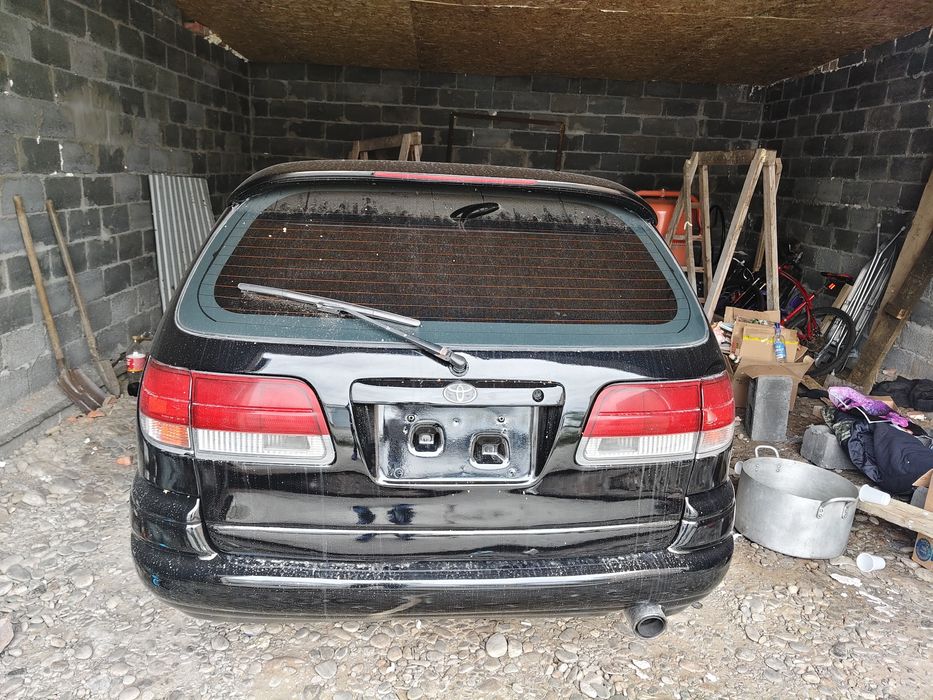 Тоуota Caldina 1995 г