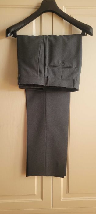 Нов официален костюм