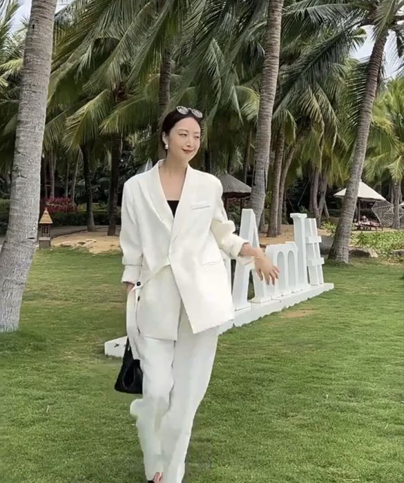 Брючный костюм , двойка