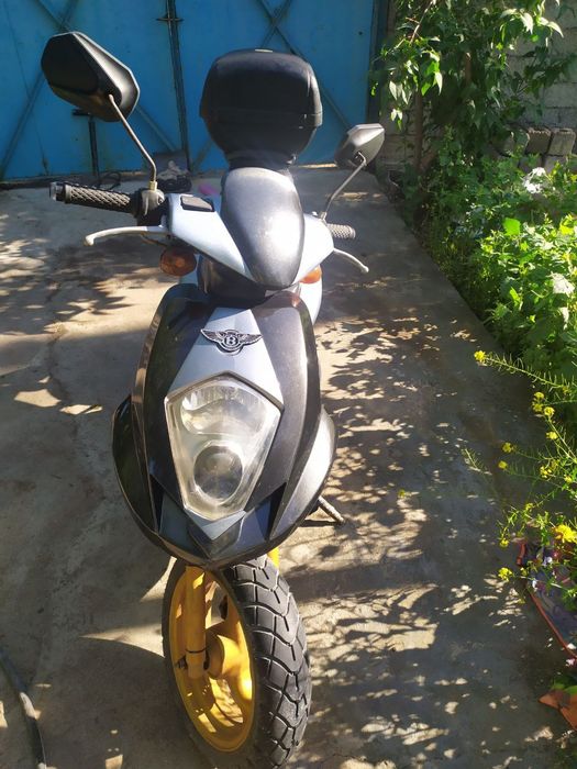 Срочно продаётся скутер.