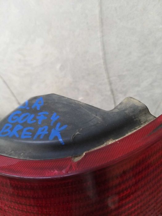 Stop tripla lampa dreapta vw golf 4 1j break 38840751
