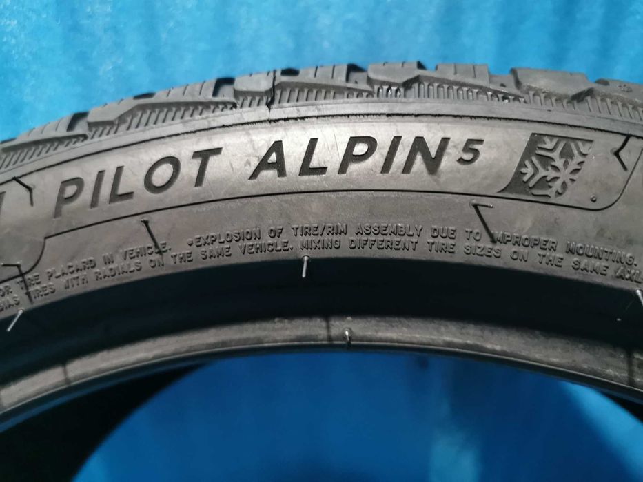 245/40/20 michelin m+s 2 buc