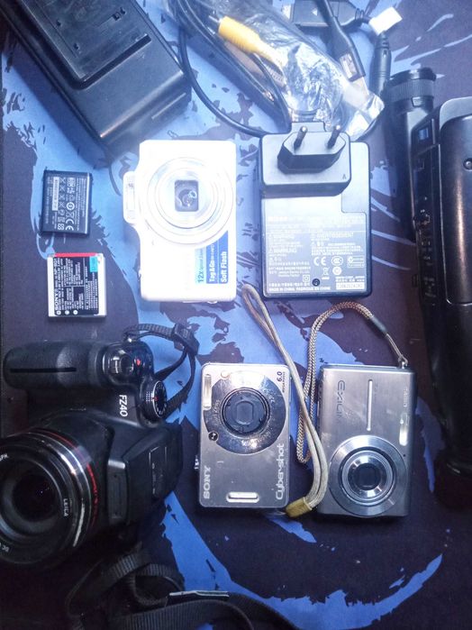 Фотоаппараты на запчасти!