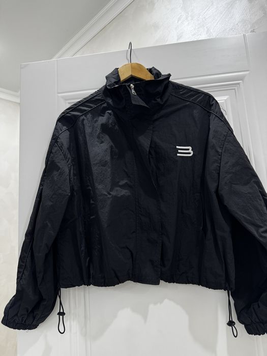 Пиджаки и курточки