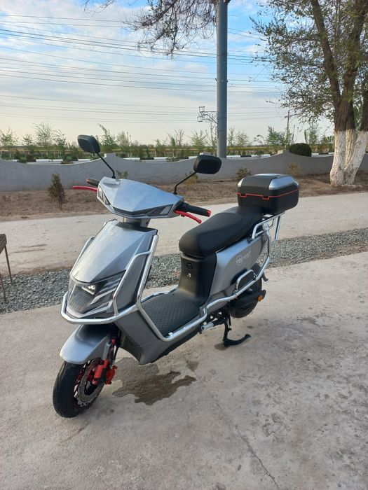 Skuter sotiladi orginali