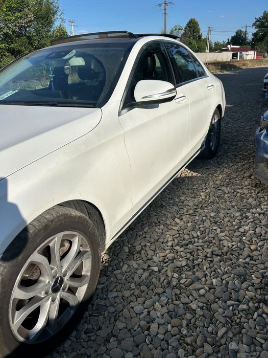 Stâlp ușă dreapta, prag dreapta Mercedes C class W205