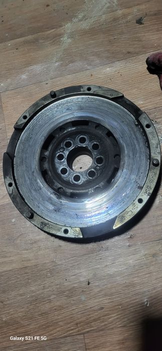 Продам сцепленя бмв е 34