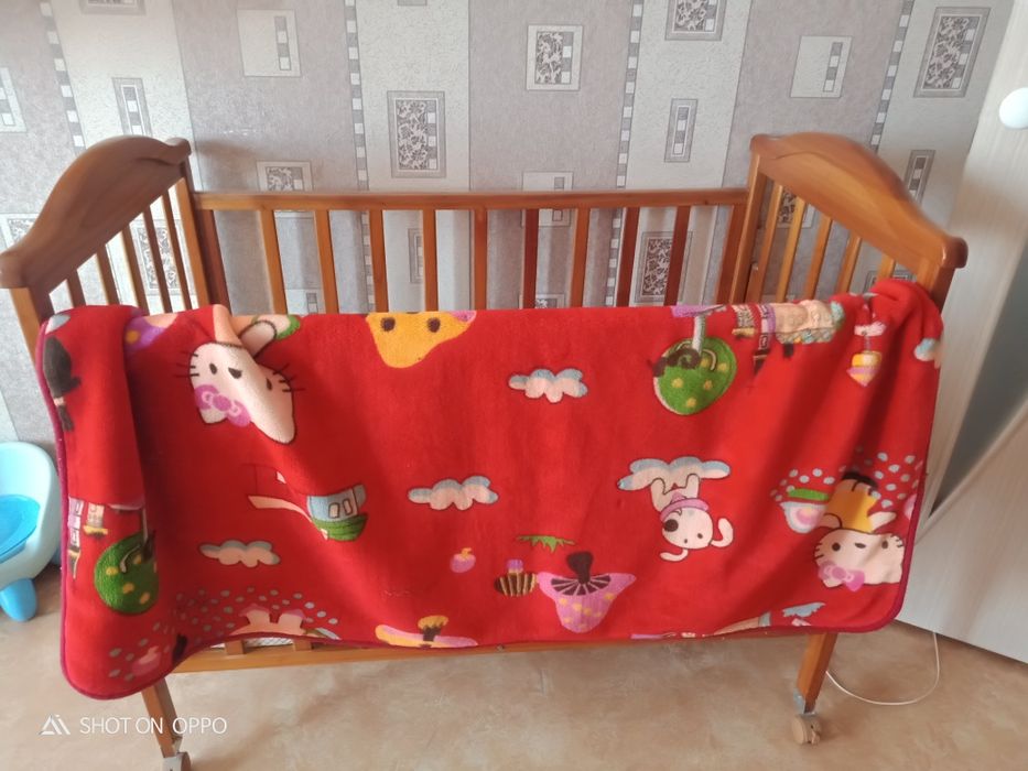 Детская кроватка