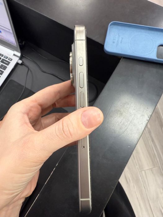 Iphone 15 pro 256 гб