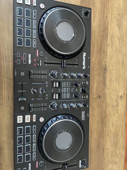 Numark mixtrack platinum fx+casti dj