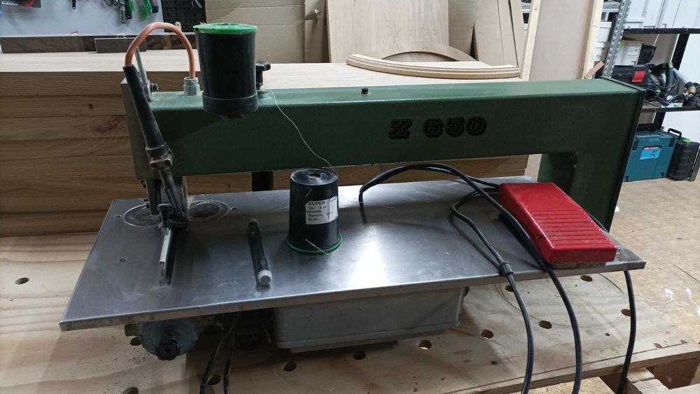 Машина за зашиване на фурнир Casati Z650