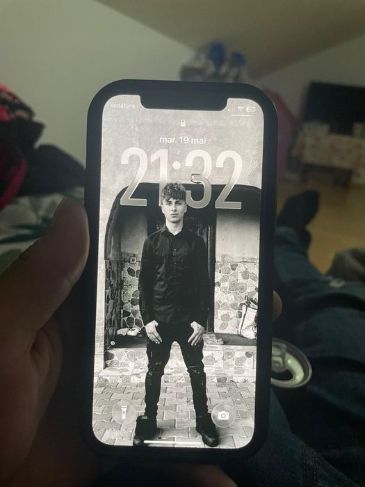 vand iphone 12 pro