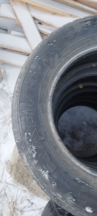 Продам комплект резины