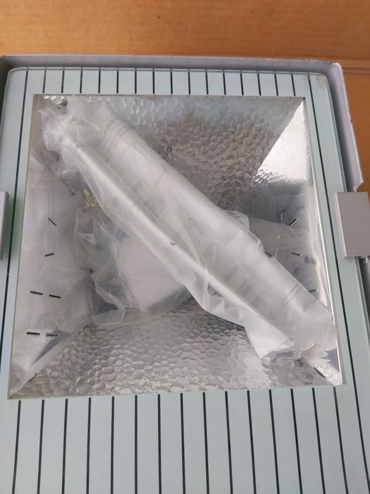 НОВ Прожектор , халоген Leonardo RELCO GROUP , Лампа