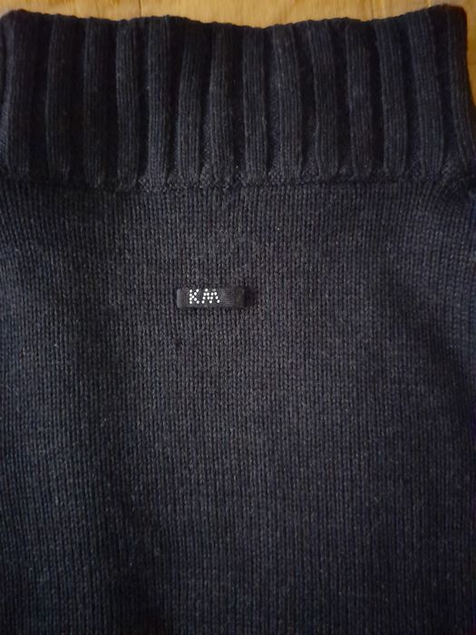 Pulover KM, lana virgina,36-38, 90 lei