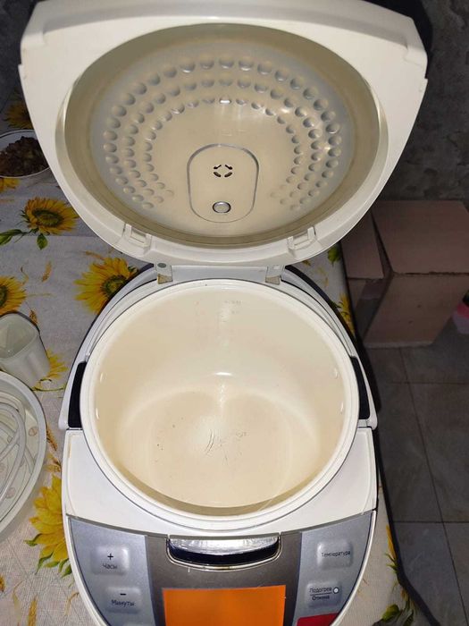 Мультиварка Полярис 5 литров, сегодня отдам за 5000