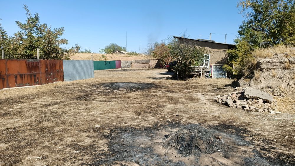 Продаётся срочна жилишный дом