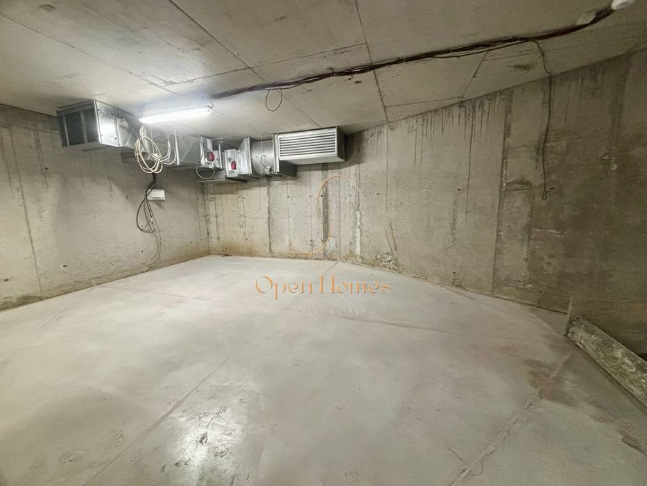 Тристаен пред акт 16 в Манастирски ливади – Запад