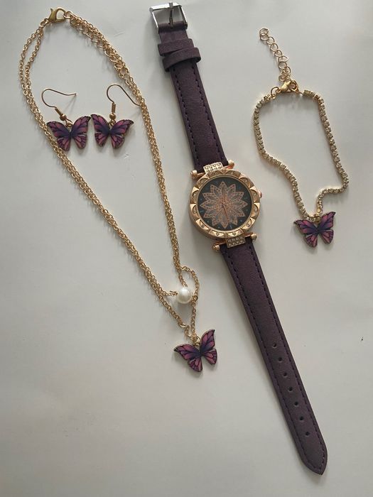 Комплект часовник с бижута