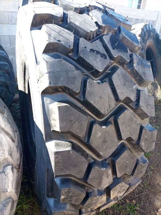 Anvelope 20,5R25  23,5r25