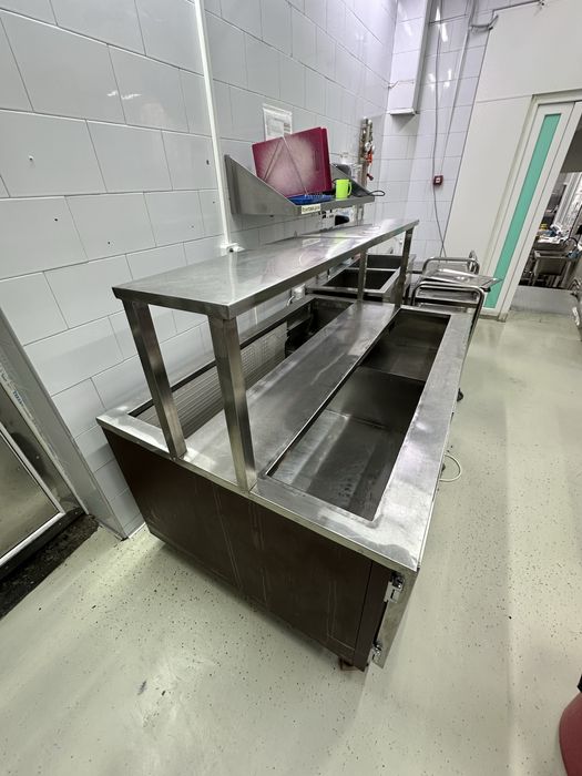 Стол - холодильник, салат бар