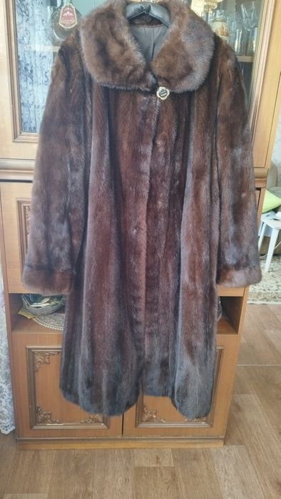 Верхняя женская одежда