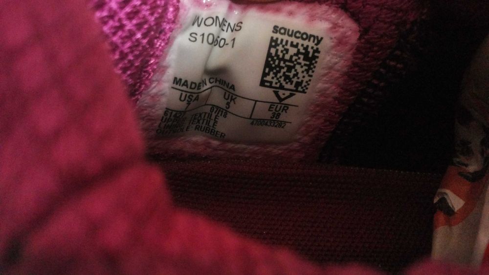 Saucony Runanywhear Vibram размер EUR 38 / UK 5 дамски маратонки - 438