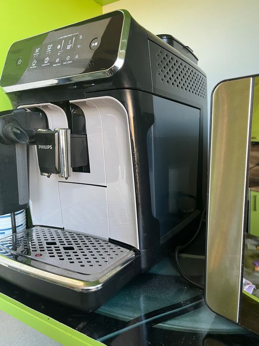 Кафе автомат Philip’s latte go