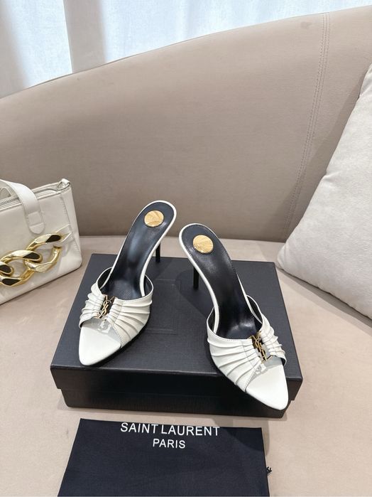 Saboți de damă sunt Saint Laurent Babylone din piele albă