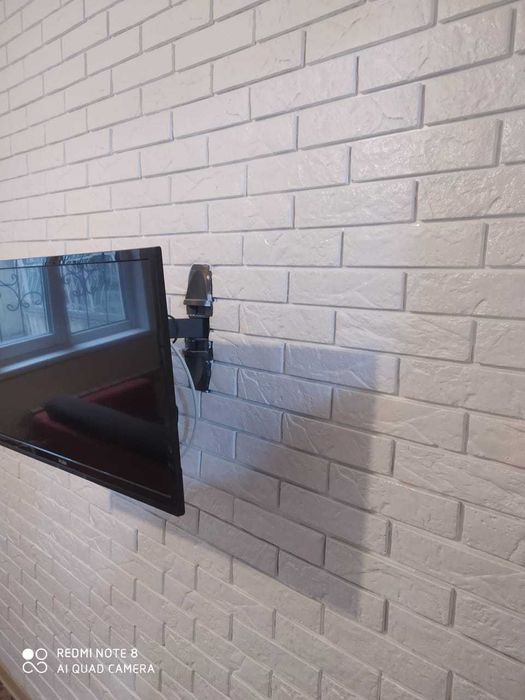 Белый кирпич с ровными углами