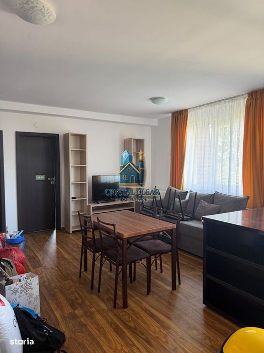 Apartament - Penthouse 4 camere - zona 7 noiembrie
