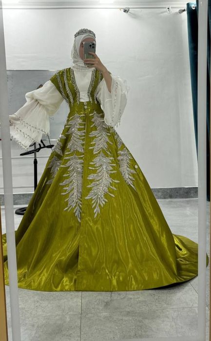 Ansambl  kamplekt + diadema sharf